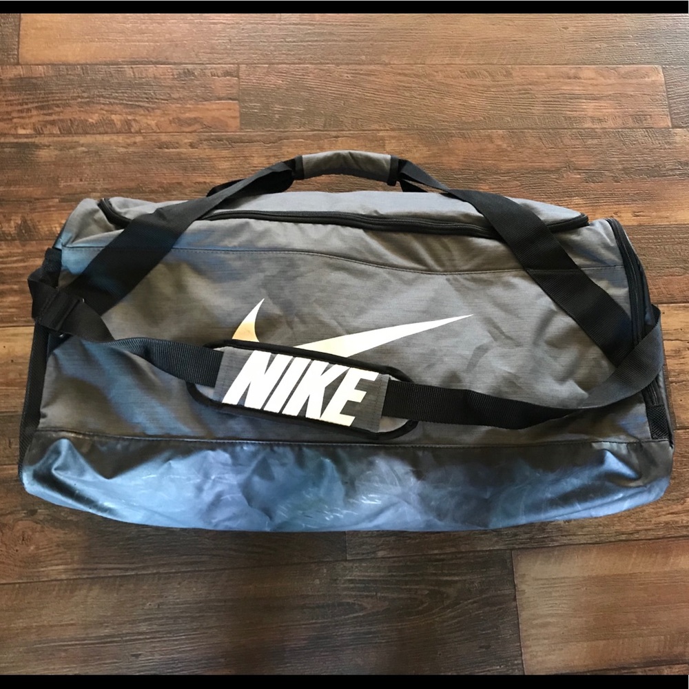 Large Nike Brasília Duffle